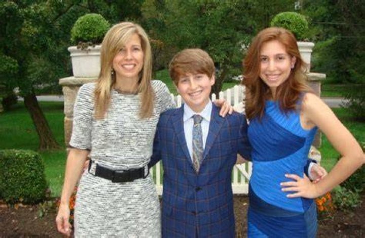 Who Is Lori Wachs? Ali Velshi Wife Daughter Photo And Married Life |
