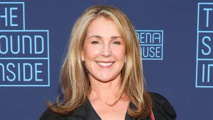 Who is Peri Gilpin, where is she now?Her net worth, husband, height, children