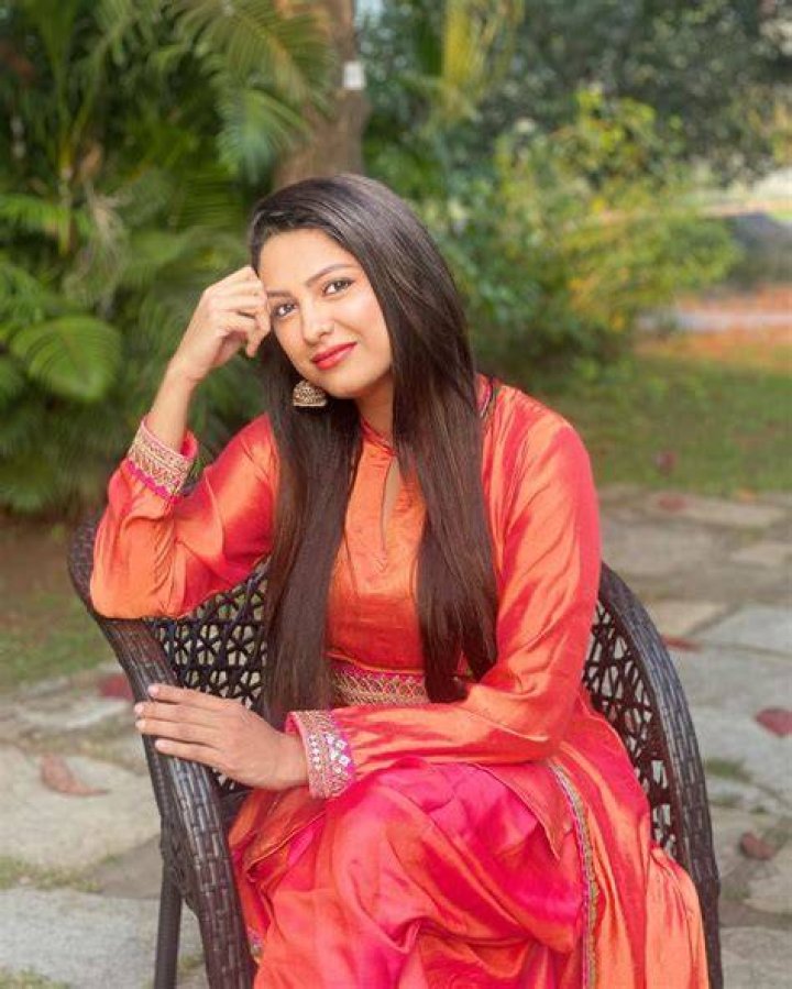 Who Is She? Wiki, Bio, Age, Family & More |