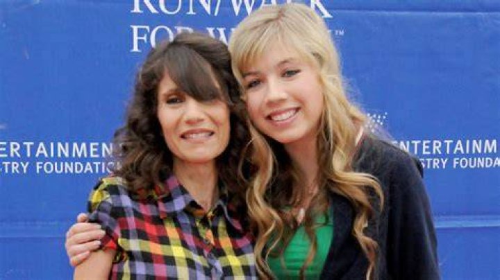 Who Was Debra McCurdy? McCurdy&rsquo;s Mom Pushed Her into Acting