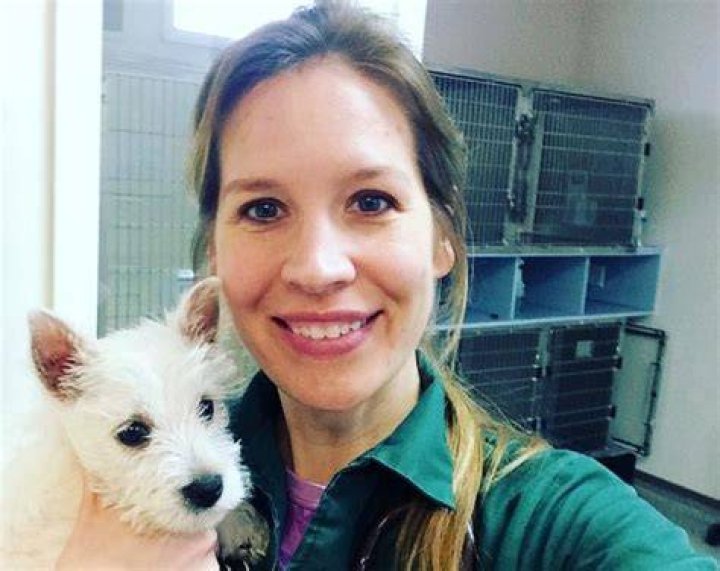 Why did Dr. Emily Thomas leave the show? She is now in Virginia. ·