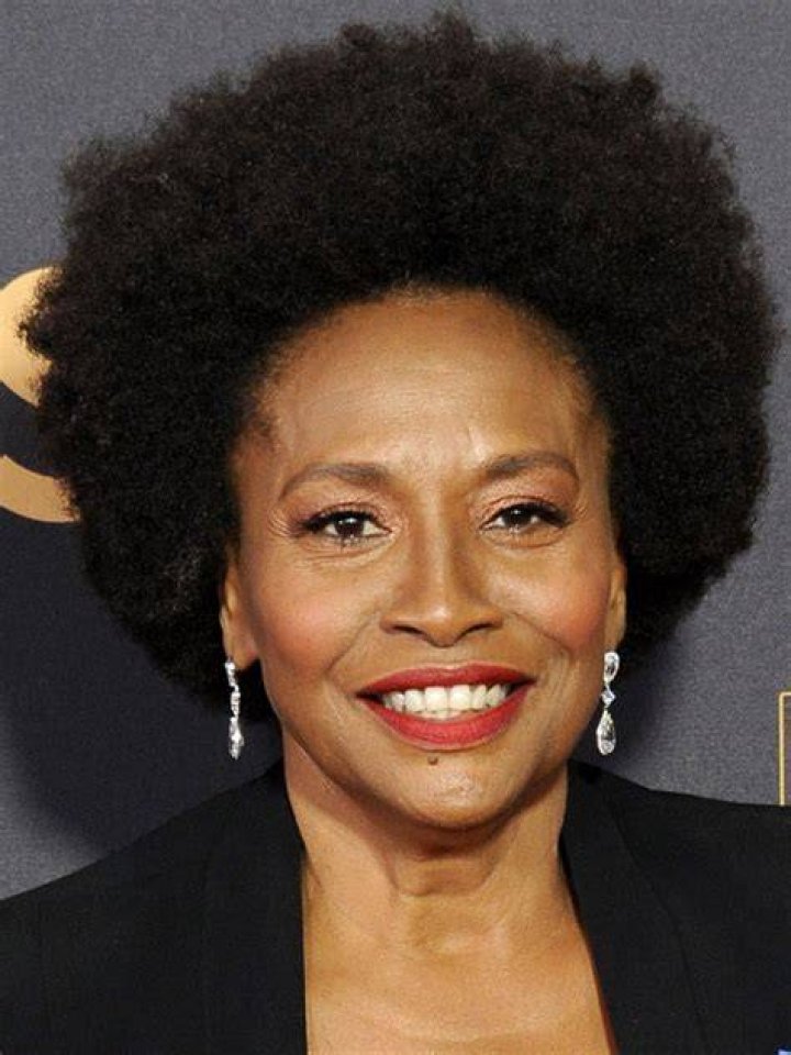Why Jenifer Lewis Was "Nervous" to Transition from blackish to I Love