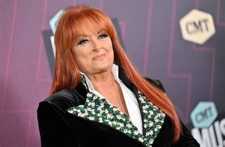 Wynonna Judd's husband walks again, with prosthetic leg, after accident