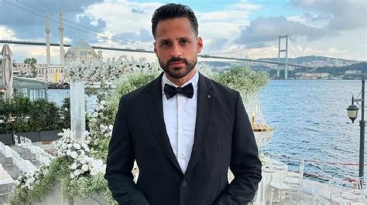 Yakışıklı oyuncu Ekin Mert Daymaz, sizce hangi fotoğrafta daha seksi