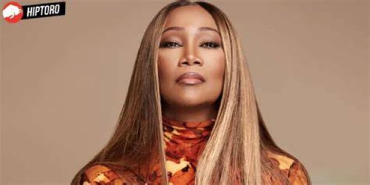 Yolanda Adams - Bio, Age, Career, Net Worth, Married, Facts