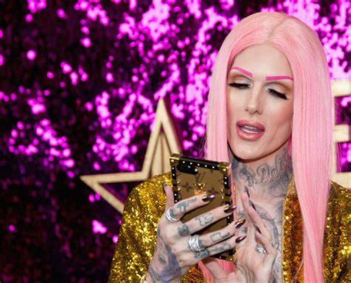 Youtuber Jeffree Star Responds to Backlash Over 'My Cremated Palette