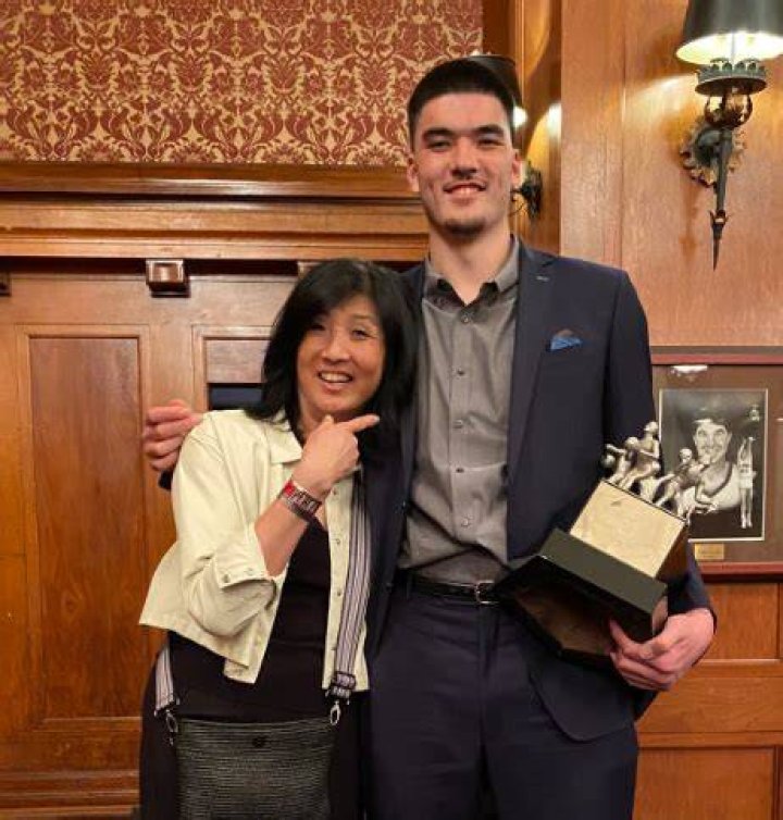 Zach Edey Mom And Dad Height Everything You Need To Know