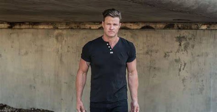 Zachery Ty Bryan Height